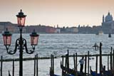 Particolare dei lampioni di Venezia