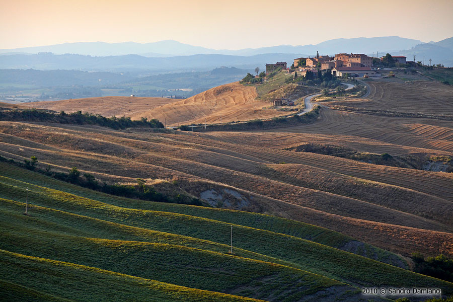 Paesaggi delle Crete al tramonto